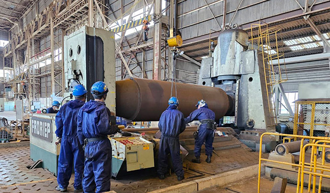 大手メーカー様工場での大型機械解体